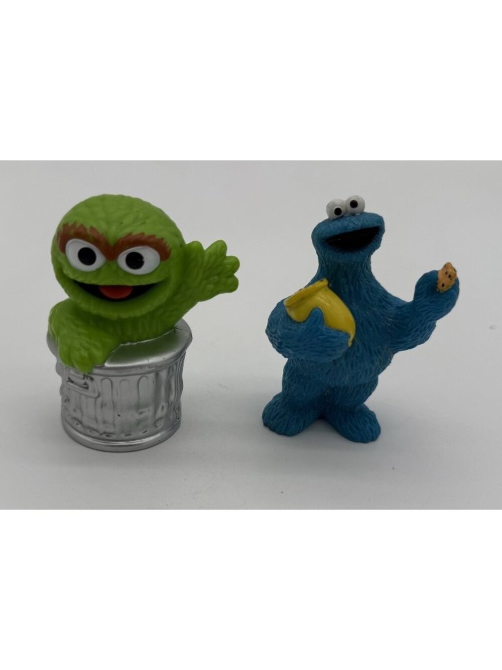 Sesame Street Oscar The Grouch And Cookie Monster Cake Toppers